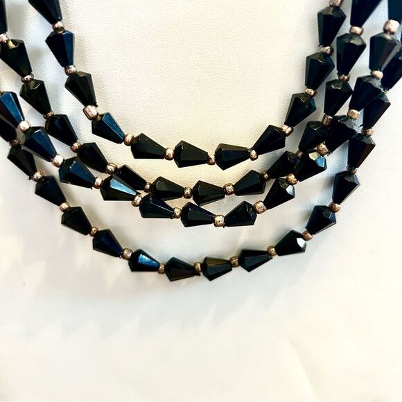 Vintage Elegant Black Beaded Necklace - Picture 2 of 3